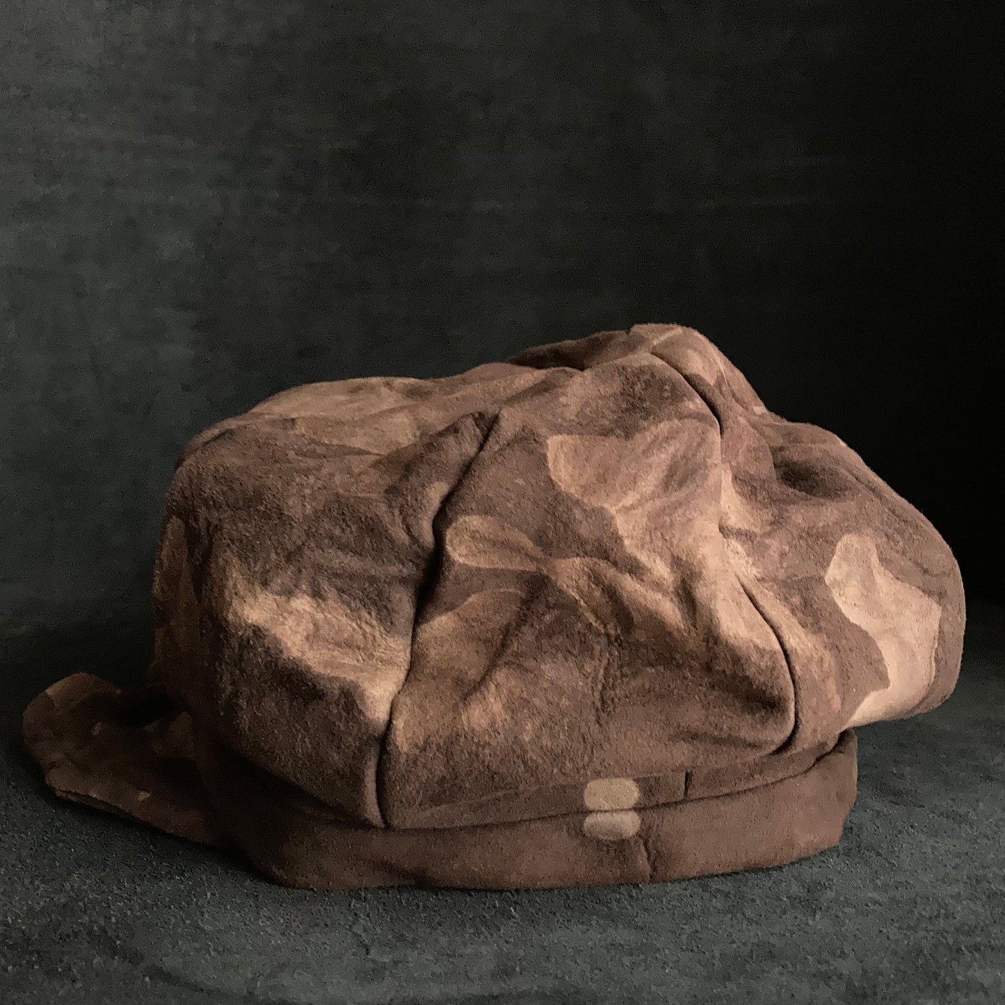 Forest bleach leather casquette