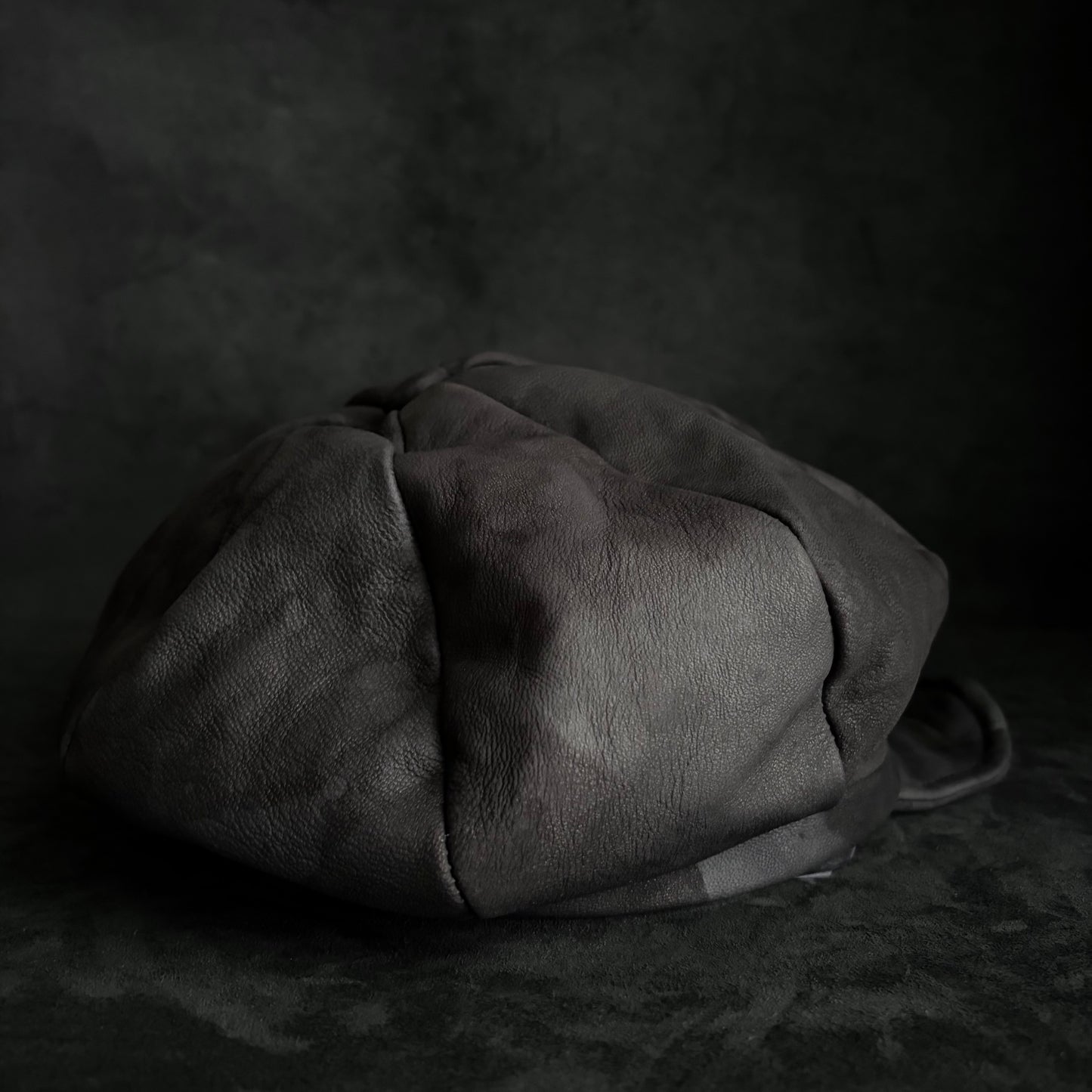 Black bleached solid casquette
