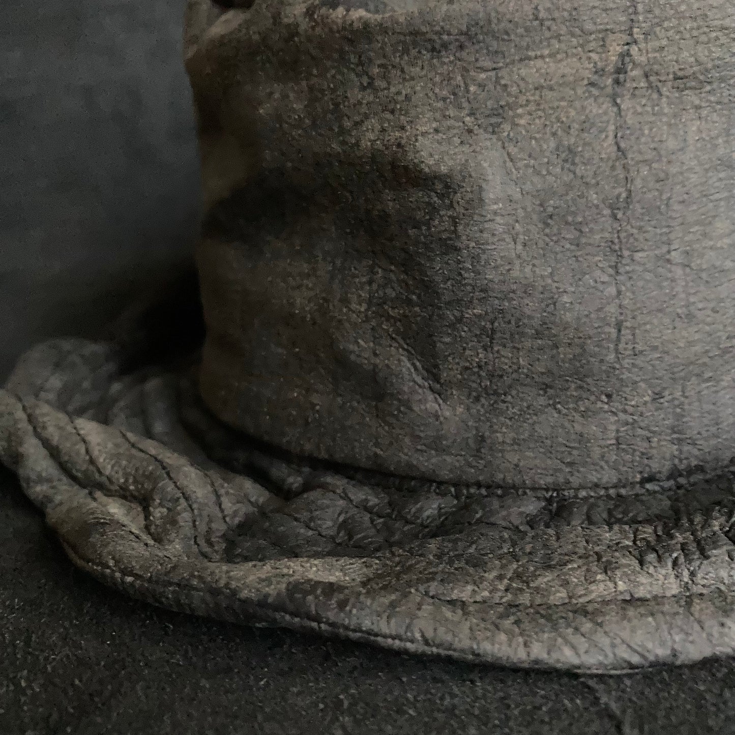 Cloudy scratches leather bucket  hat