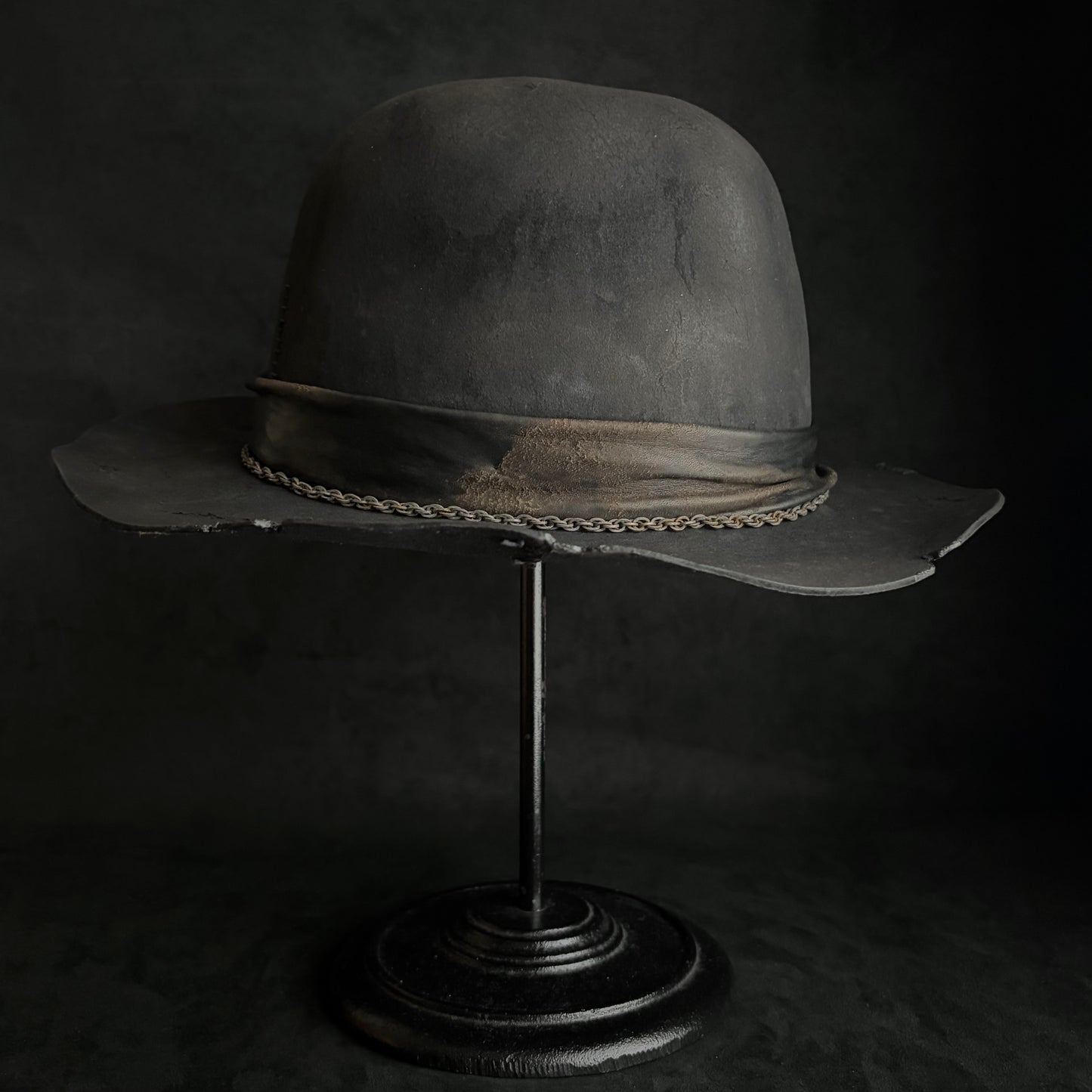 Charcoal rusty chain dark bowler hat