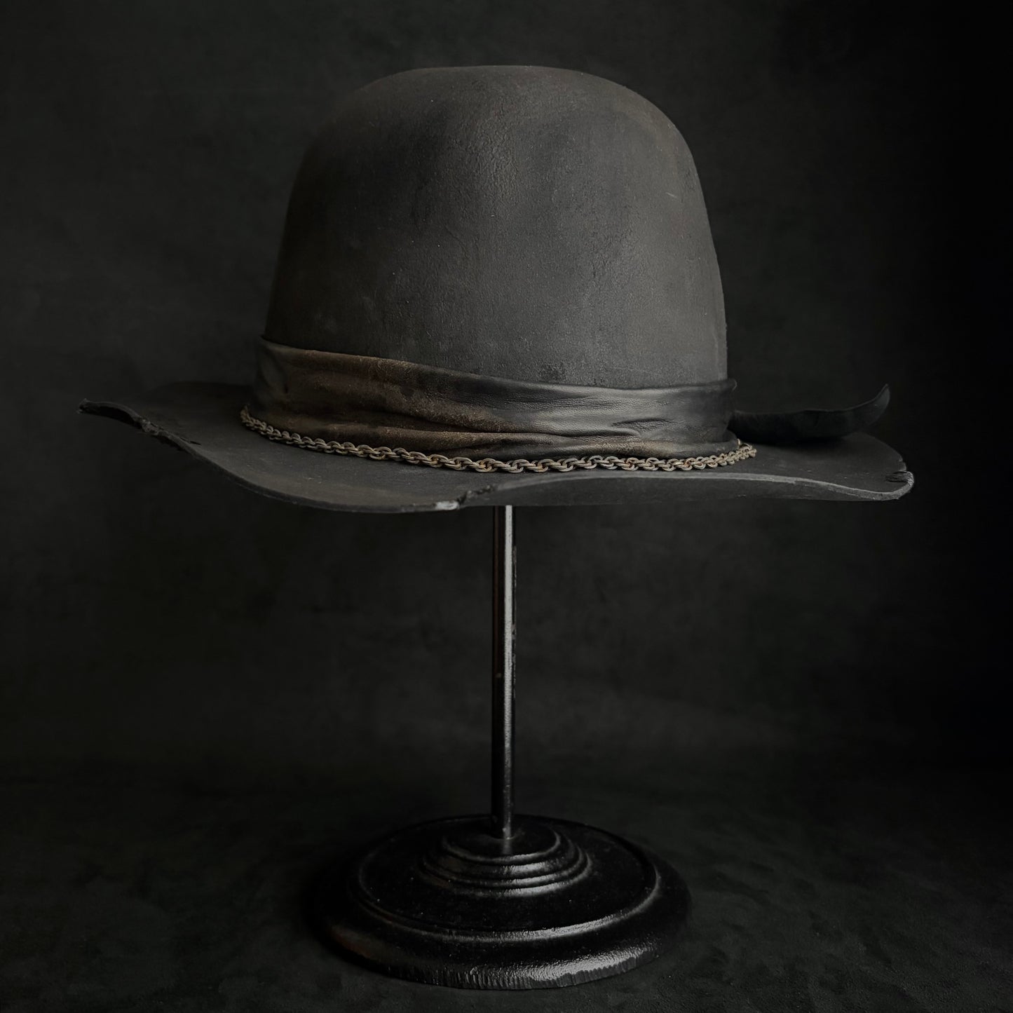 Charcoal rusty chain dark bowler hat