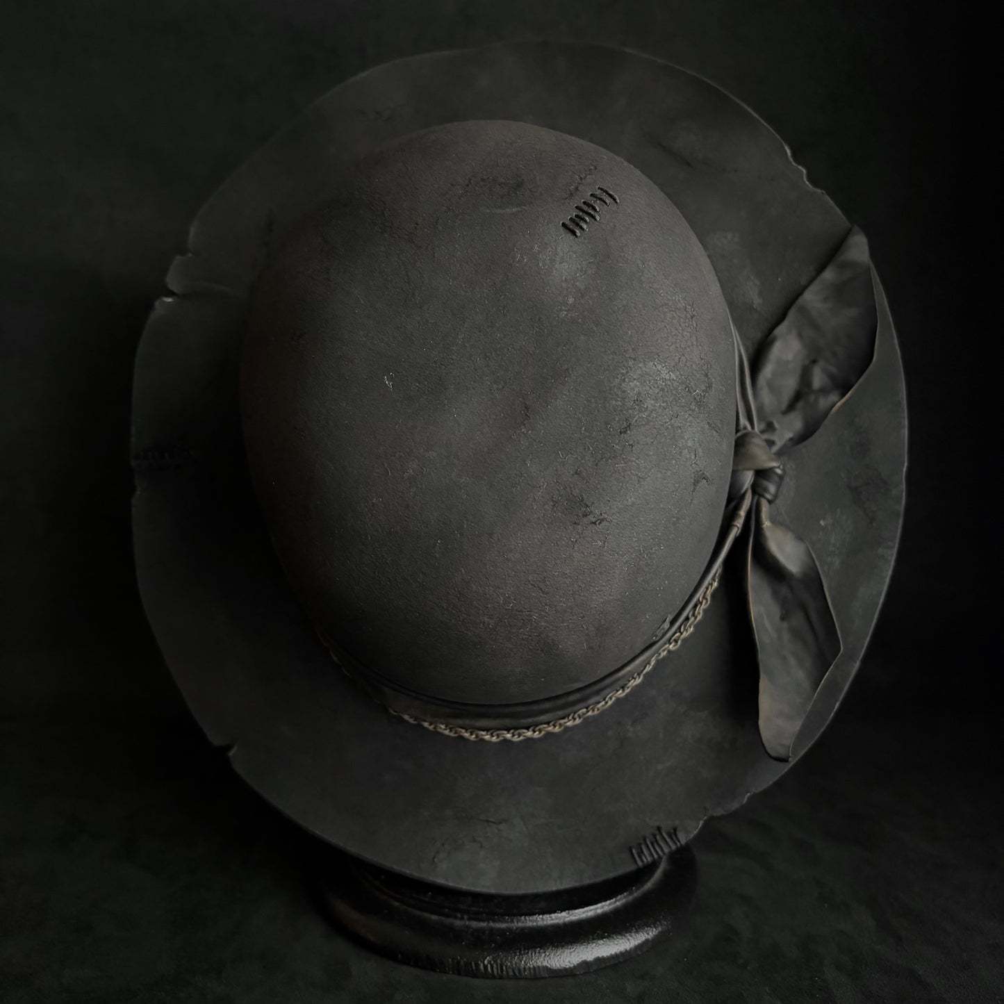Charcoal rusty chain dark bowler hat