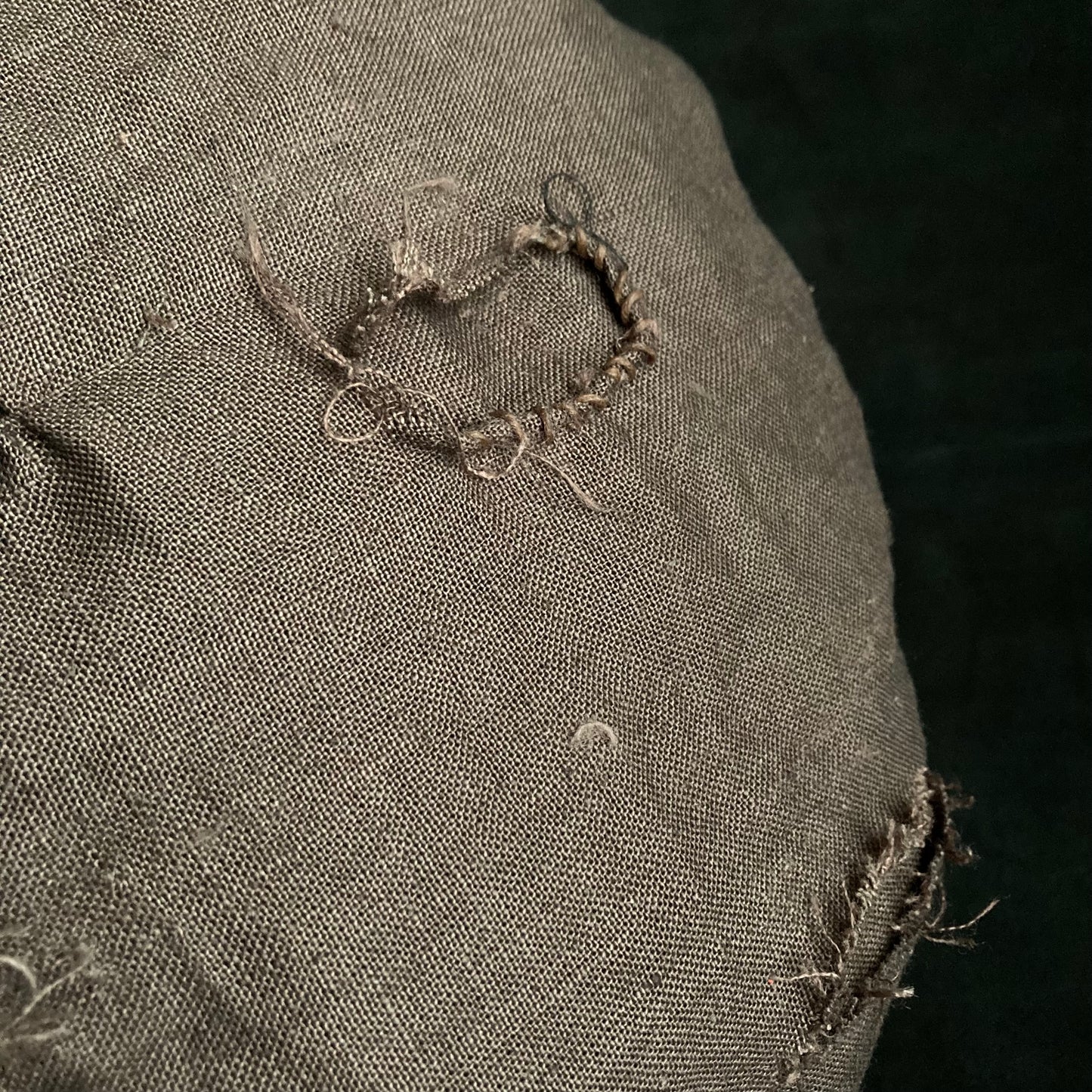 Brown  linen damage beret