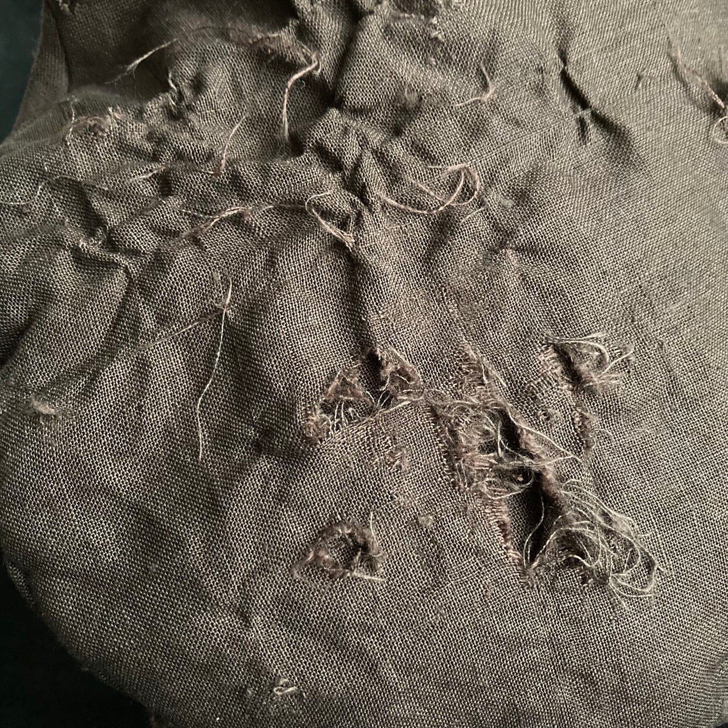 Brown  linen damage beret