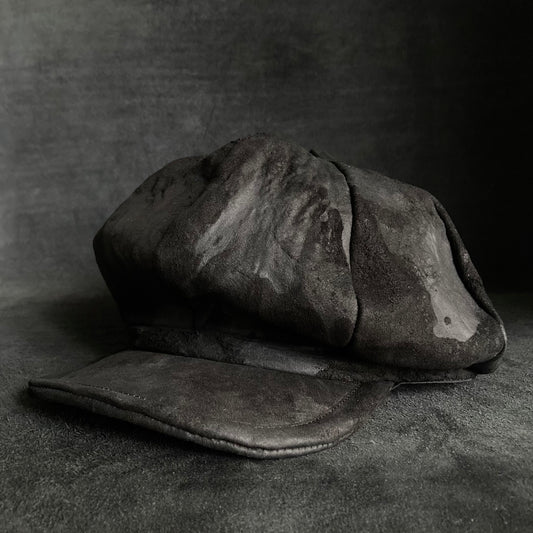 Floor bleached leather casquette