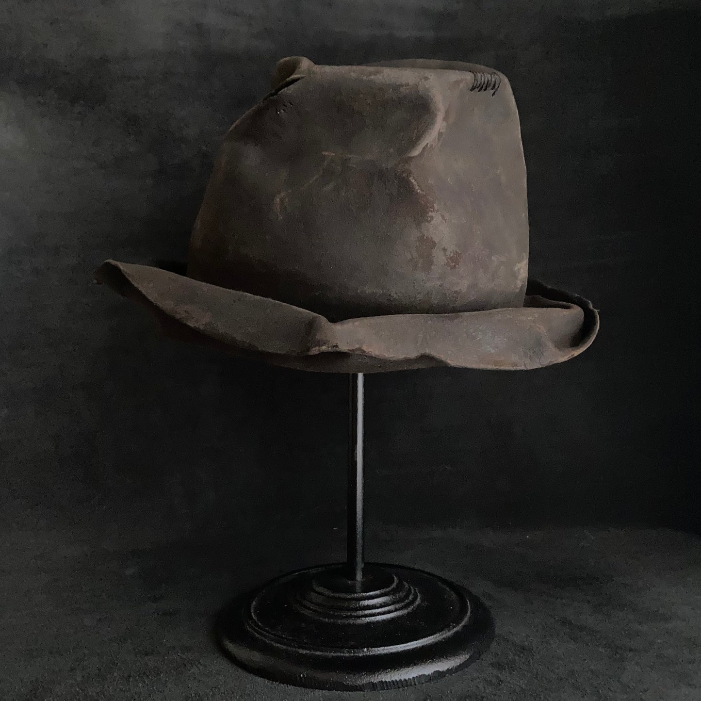 Sense shape crushed fedora hat