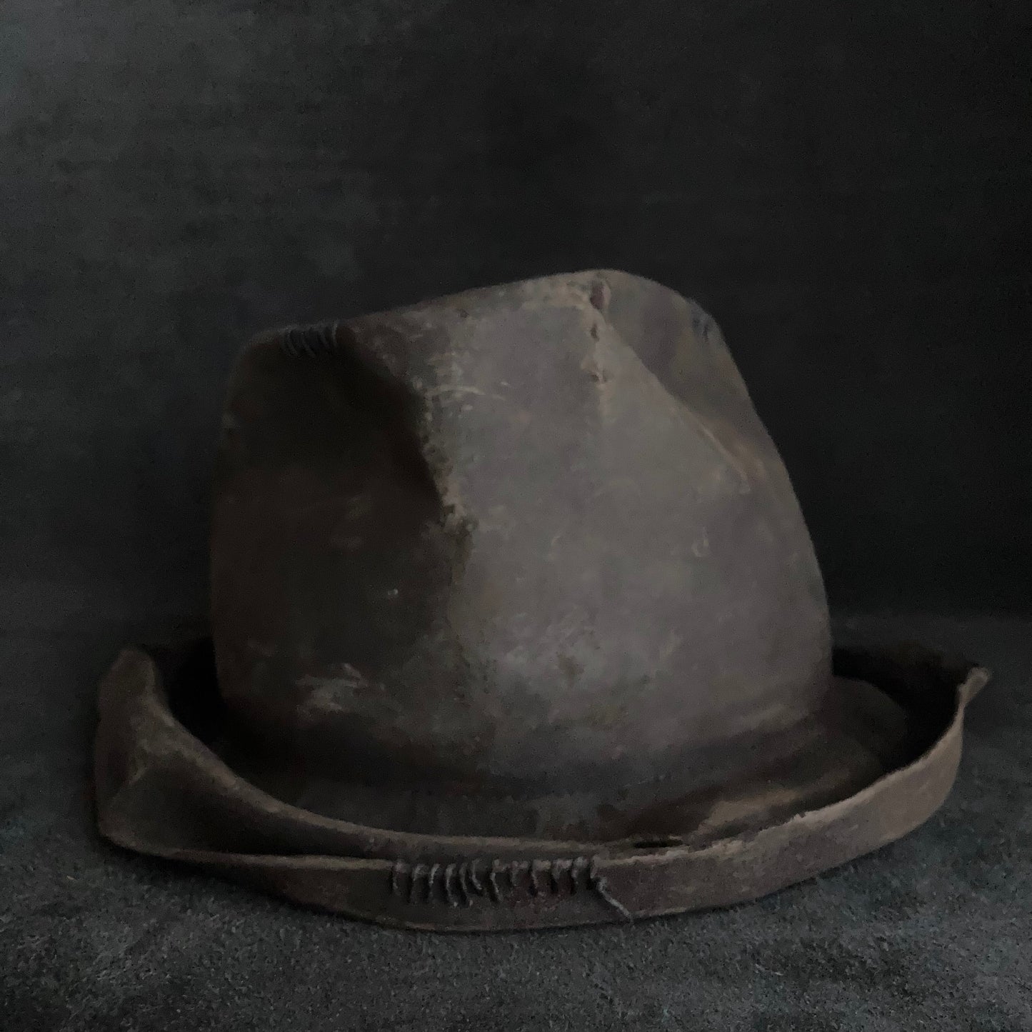Sense shape crushed fedora hat