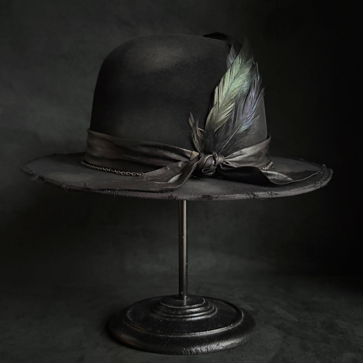 Defiance dull bowler hat
