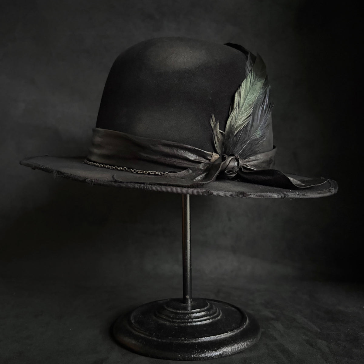 Defiance dull bowler hat