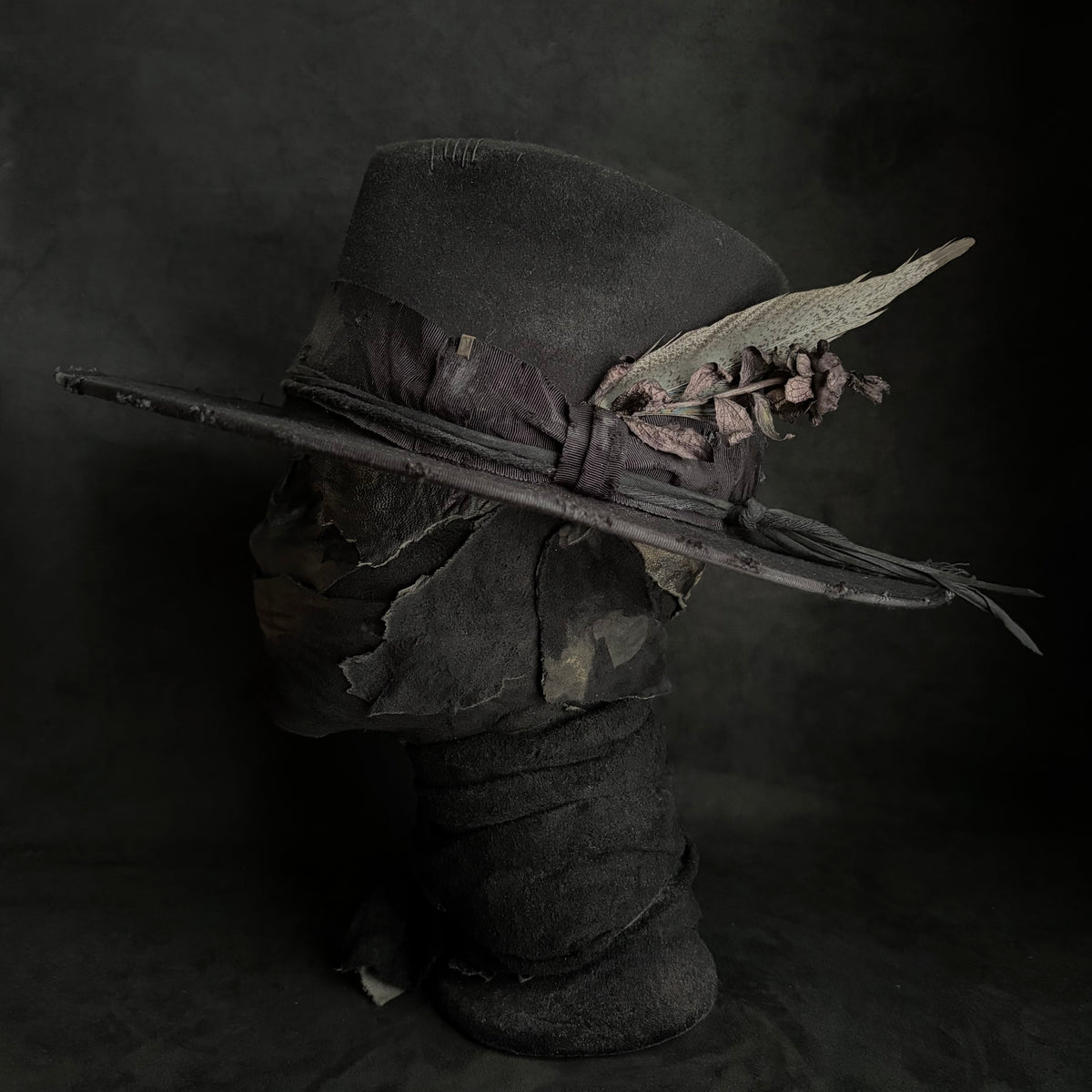 Reserved item (Correct black fade fedora hat (western weight))