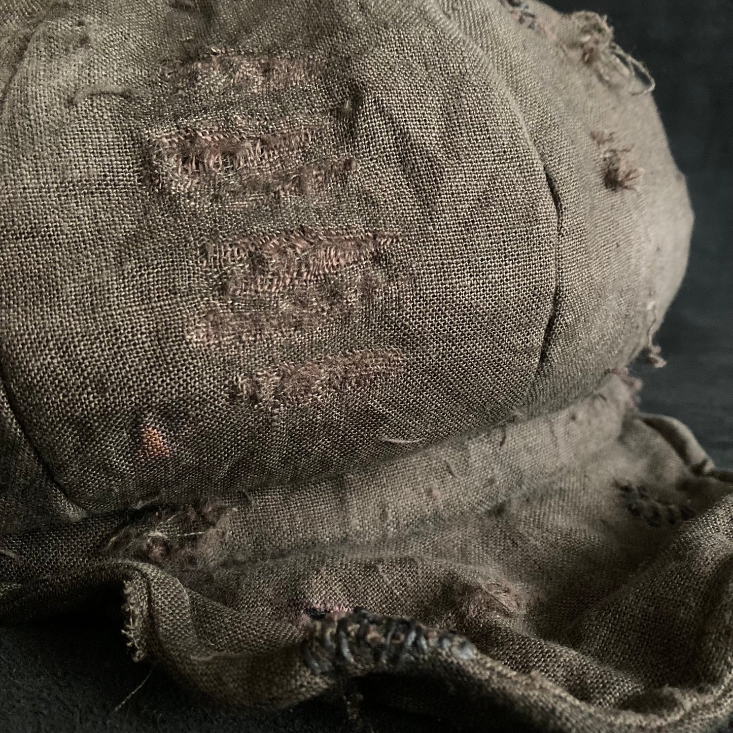 Brown khaki linen damage  casquette