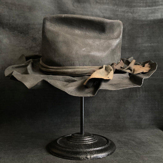 Charcoal folds line fedora hat