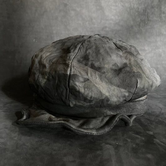 Wrinkled black  leather casquette