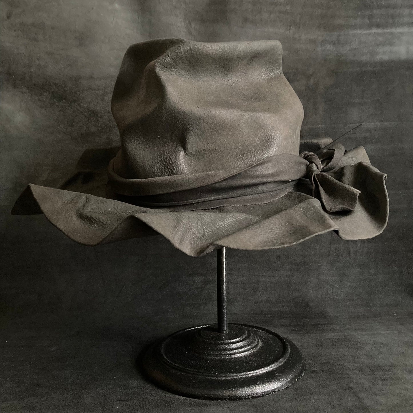 Charcoal diamond crumpled crush hat