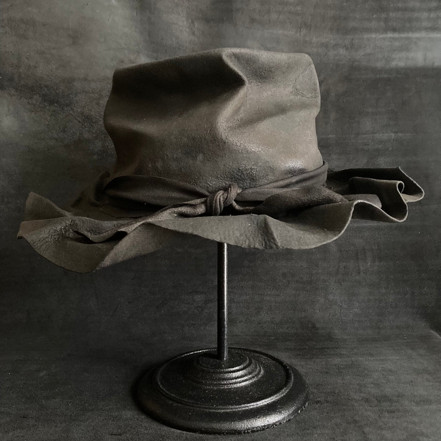 Charcoal diamond crumpled crush hat