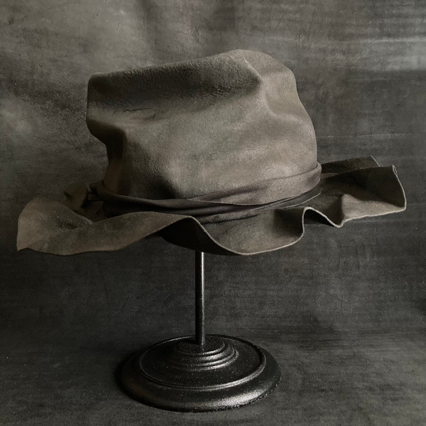 Charcoal diamond crumpled crush hat