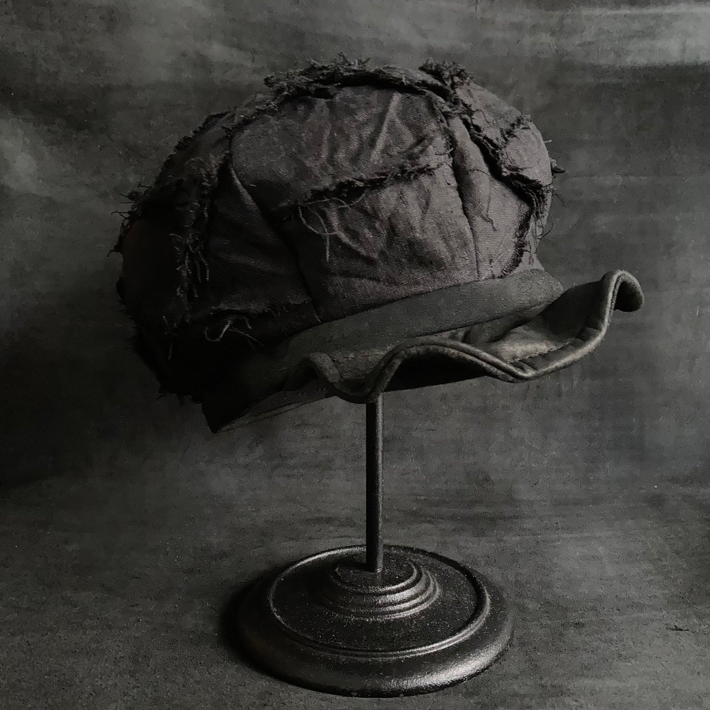 Black linen patchwork casquette