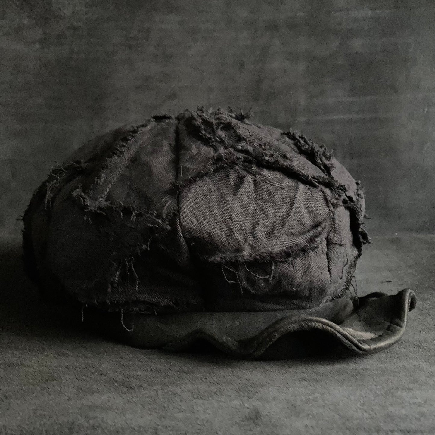 Black linen patchwork casquette